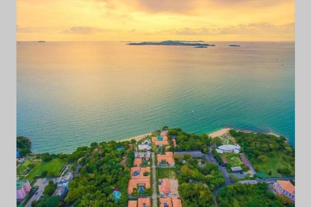 Anb Poolvilla 3Br Walk Private Beach In Pratamnak Паттайя Экстерьер фото